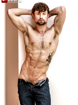 Hot gay album pics Muscle hunk Drew Dixon showing his perfect body