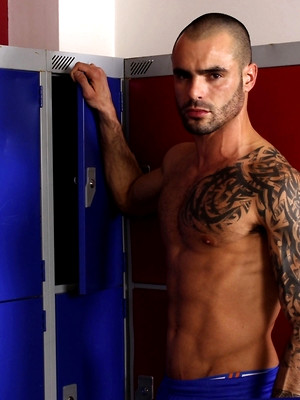 Free gay xxx pics with Locker Jock. Issac Jones