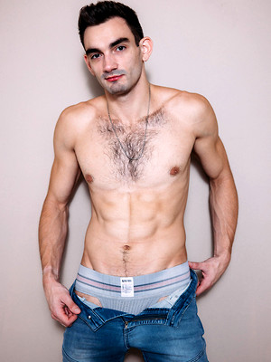 Free gay porn pics with CockyBoy Exclusive Evan Knoxx welcomes back Jack Aries!