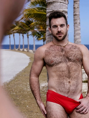 Gay male in 'Beach Boys': Derek Spears & Jace Starr