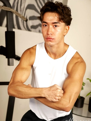 Free gay xxx pics with Brian Lee EROTIC SOLO