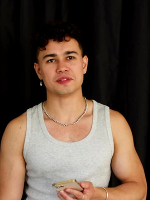 Hot boys nude photos - Kit Thorne's On Set For Some Questions!