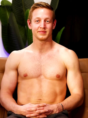 Gay porn pics Hot New Stud Tony Heart Has Perfect Abs And The Secret To Happiness!