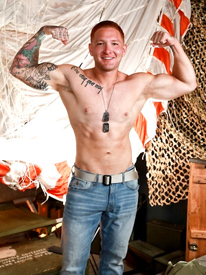 Gay pics of New Recruits Cruze & Defendi