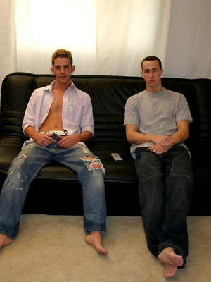 Cute uncut gay boys - Sexy gays Brady Rey & Criss Strokes show their dicks before sucking each other