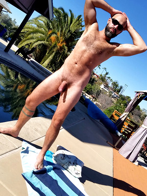 Free gay xxx pics with Damon Andros solo