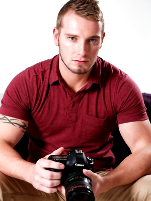 Free gay porn pics with Horny gay dudes Jake Karhoff and Johnny Riley fuck each other on a sofa