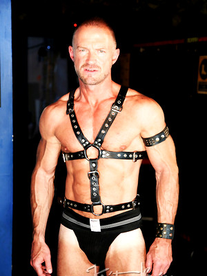 Gay porn pics Casting Couch #266: Aitor Crash and Jake fuck