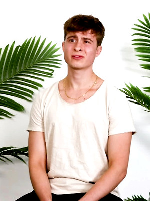 Hot boys nude photos - Pretty Boy Lucas Walker Is A Virgin?!