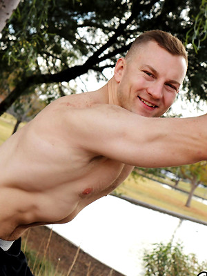Free gay porn pics with Big Muscular Jock Bryce Beckett Jerks Off