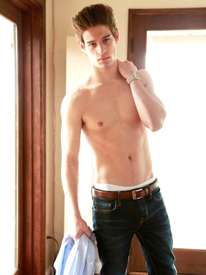 Gay sex pics with Gay couple Michael Del Ray & Javier Cruz have hot oral sex & hardcore anal sex