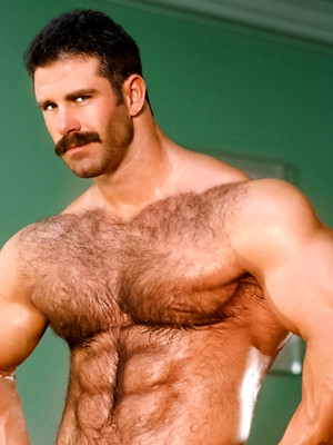 XXX gay photos of Hot bodybuilder Pete Kuzak naked