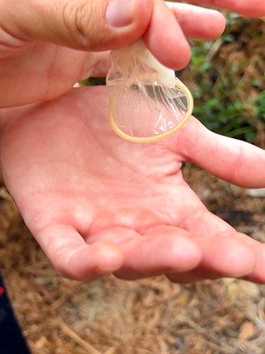 Hot twinks porn pics - CONDOM FISHING - EMPTYING OUT USED CONDOMS AND DRAINING THEM 4 SPUNK' 2 FUCK UP FIT BOY