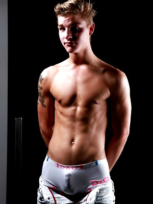 Hot twinks porn pics - hot belgium guy