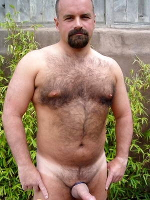 XXX gay photos of Dave