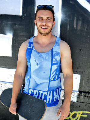 XXX gay photos of Straight boy from the suburbs of Melbourne, 26 year old James Nowak