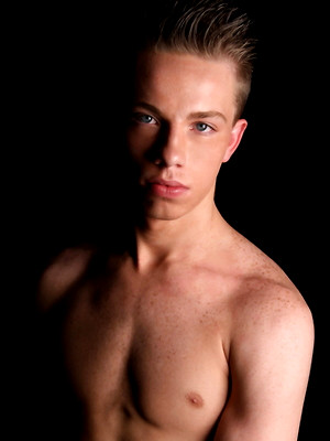 Free gay xxx pics with Marek: Hot twink jacking off and posing naked
