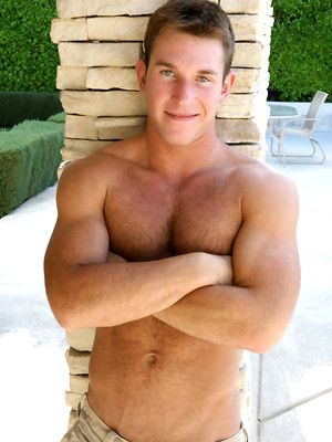 Gay sex pics with Muscled stud Colin posing naked