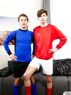 Hot gay sex pics with Jeremy Robbins and Curtis Cameron - Now We Can Play