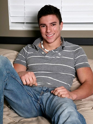 Free gay porn pics with BONUS - Bryan & Wayne Serviced reMASTER, Scene #01