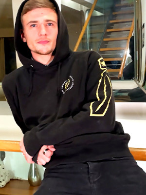 Free gay xxx pics with Young Sporty Straight Lad Shows off his Fit Body & Wanks his Big Hard Uncut Cock & Cums!