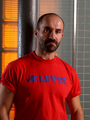 Free gay porn pics with Hairy Man Taking a Shower - George Sauvage