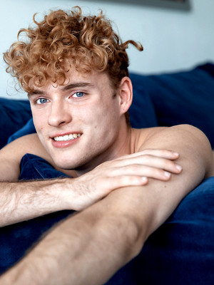 Hot boys nude photos - Steve Collins