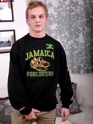 Hot twinks porn pics - Blond straight boy stripping