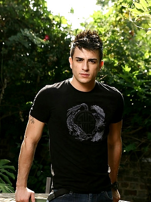 Gay porn pics Harry Garden Shot