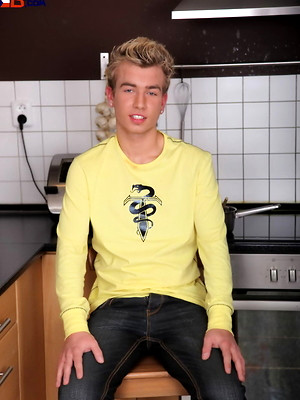 Hot boys nude photos - Wild twink jerking off dick