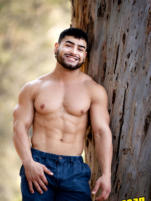 XXX gay photos of Matteo solo