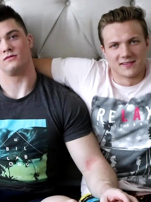 Twinks xxx pics - Ryan Lacey Fucks Collin Simpson