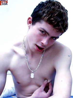 Twinks xxx pics - Young czech boy shows ass and cock