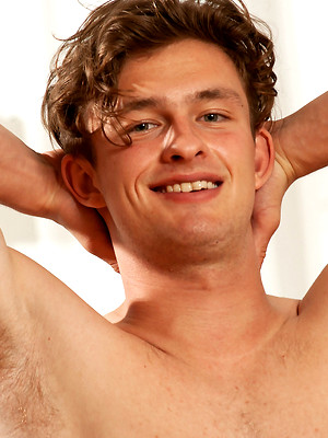 Hot gay sex pics with Michal Renok - Helping Hand