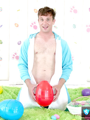 Gay sex pics with Eggcellent Easter