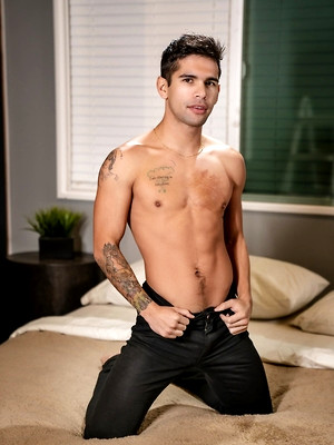 Free gay porn pics with Bromo Reese Rideout, Ty Mitchell fuck