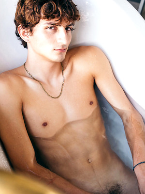 Twinks xxx pics - Newcomer Zeke Wood Makes His CockyBoys Debut in "New Day!"