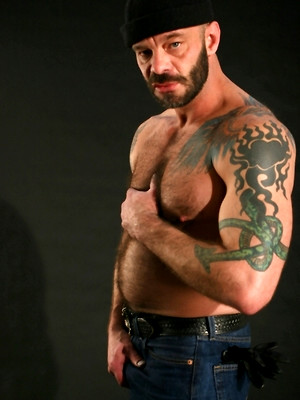 Free gay porn pics with Ayre