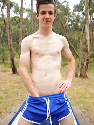 Cute uncut gay boys - Road trip with hung Aussie boy Brad Hunter