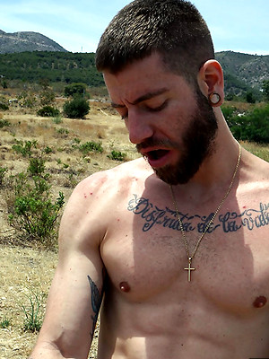 Free gay porn pics with Antonio Miracle and Rio Vega