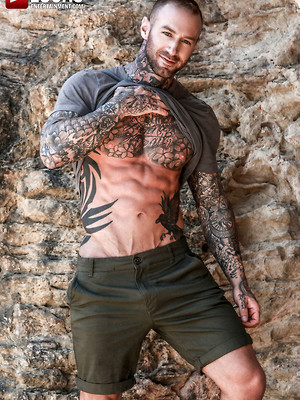 XXX gay photos of Dylan James