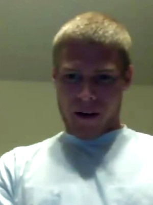 Free gay xxx pics with Naked Buzz-Cut Muscle Stud