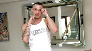 Free gay porn video Young Straight Boxer Dave Loxley Shows off his Muscle