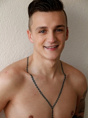 Twinks xxx pics - 3889 Joshua and Mickey solo