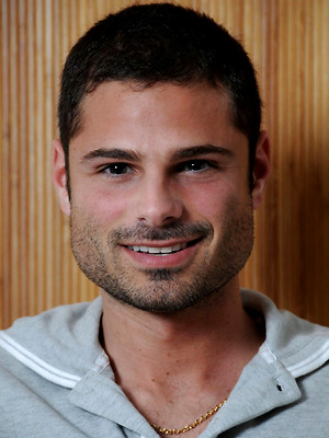 Free gay porn pics with Dio's Bare Feet & Slides