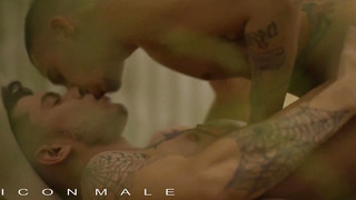 Free gay sex with Muscular Cowboy Clark Davis Fucks Twink Vincent Orielly's Bubble Butt at the Ranch