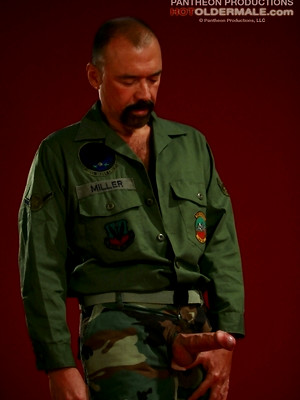 Gay male in Francisco Andreas