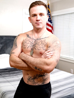 Free gay xxx pics with Andrew & Baxxx Flip Fuck