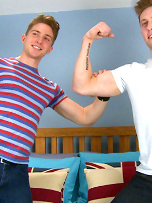 Gay boys pics - Marc's Photo Shoot - Young Straight Muscular Lad gets his 1st Man Blow Job!