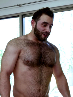 Gay male in Big Bear Isaac Hauncho Does It All For The Camera!